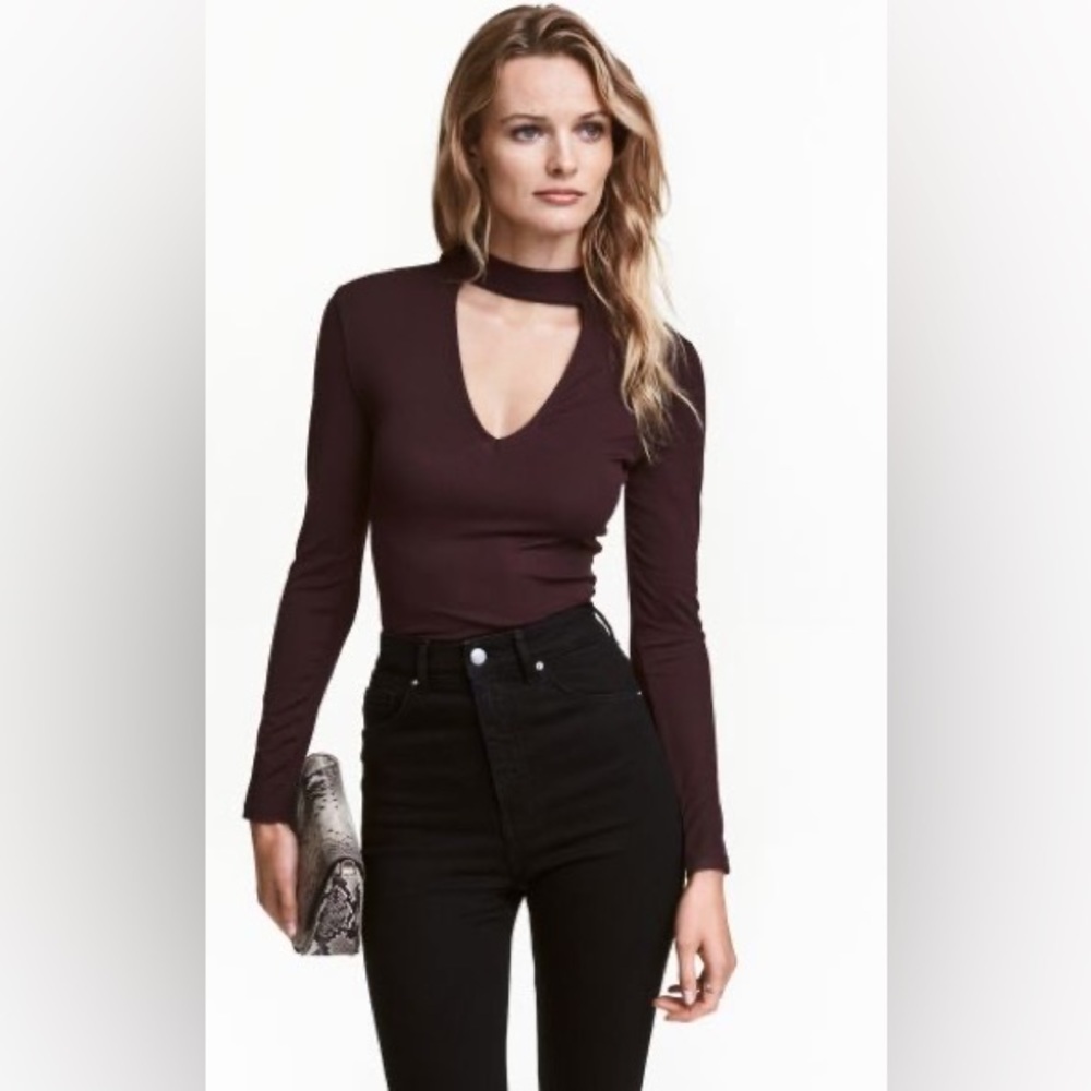 H&m plum purple ribbed V- neck turtleneck long sleeve top Sz M